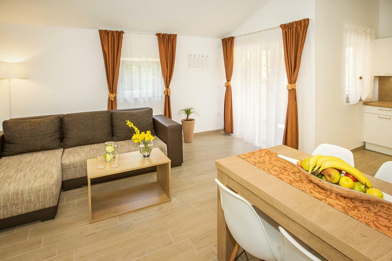 Residence Mediterraneo II บัชกา ภายนอก รูปภาพ