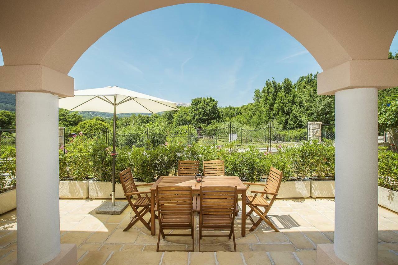 Residence Mediterraneo II บัชกา ภายนอก รูปภาพ